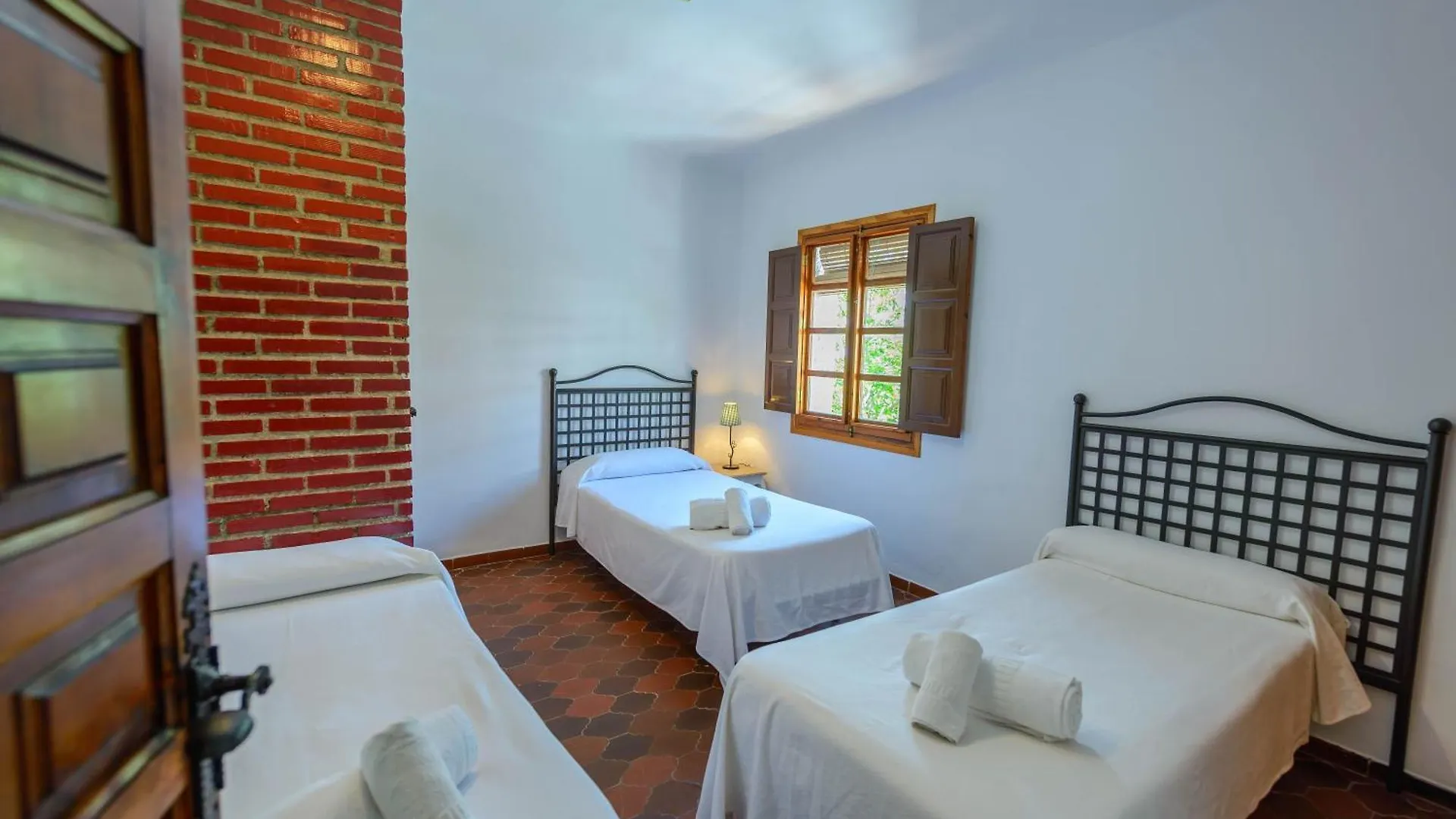 Semesterbostad Ferienhaus Fuer 12 Personen In Alcaucín Spanien